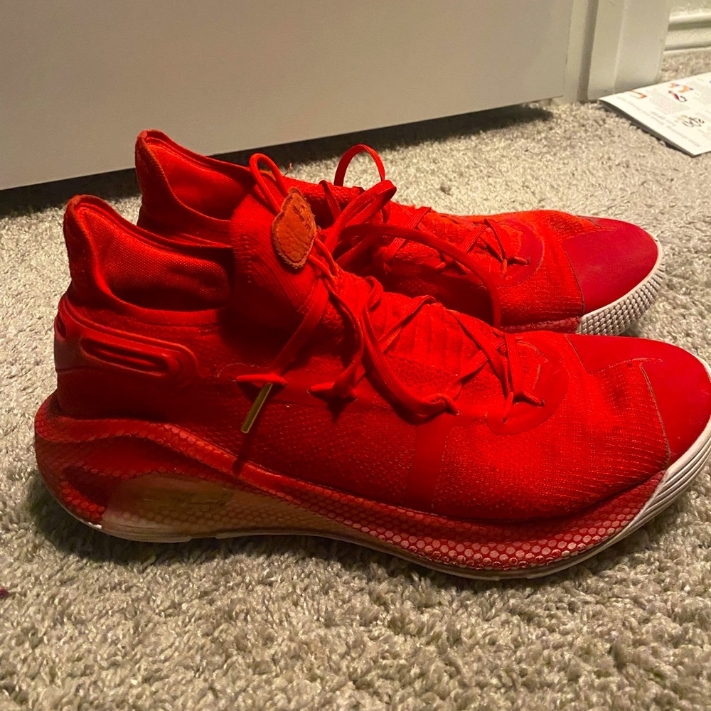 Curry 6 “Team Red”